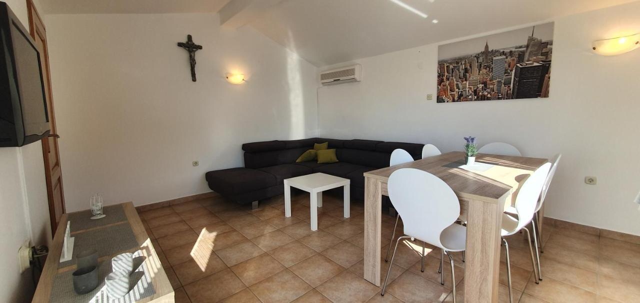 Apartments Kolak Rogoznica  Ngoại thất bức ảnh