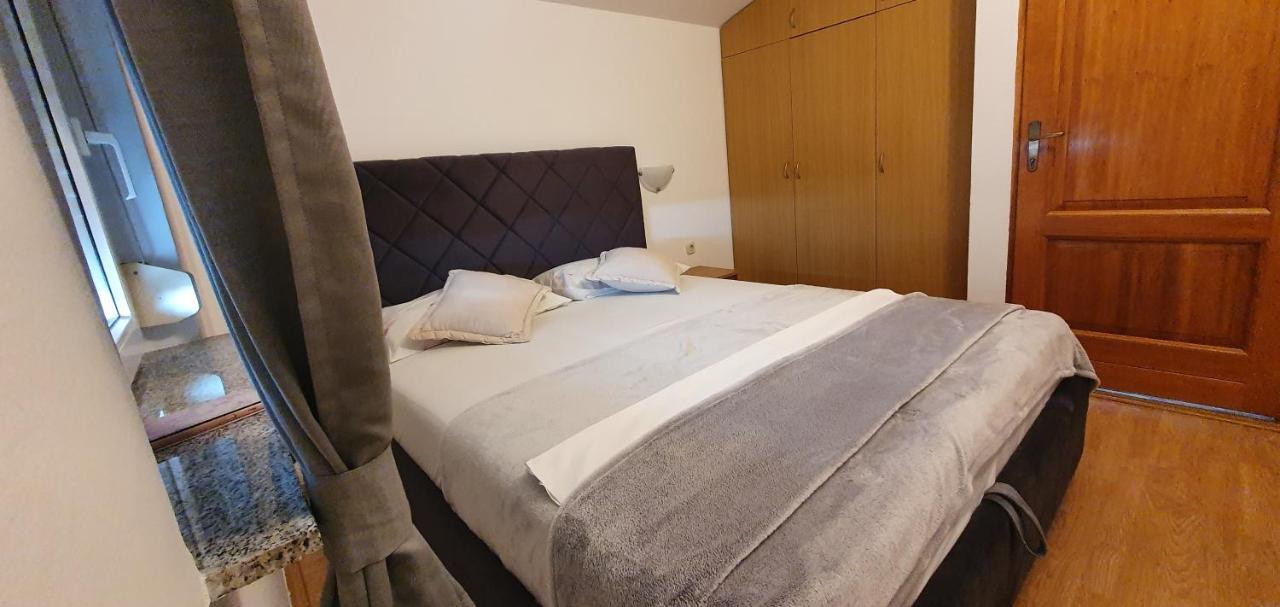 Apartments Kolak Rogoznica  Ngoại thất bức ảnh