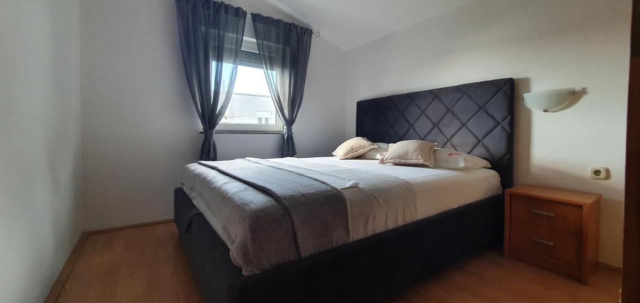 Apartments Kolak Rogoznica  Ngoại thất bức ảnh